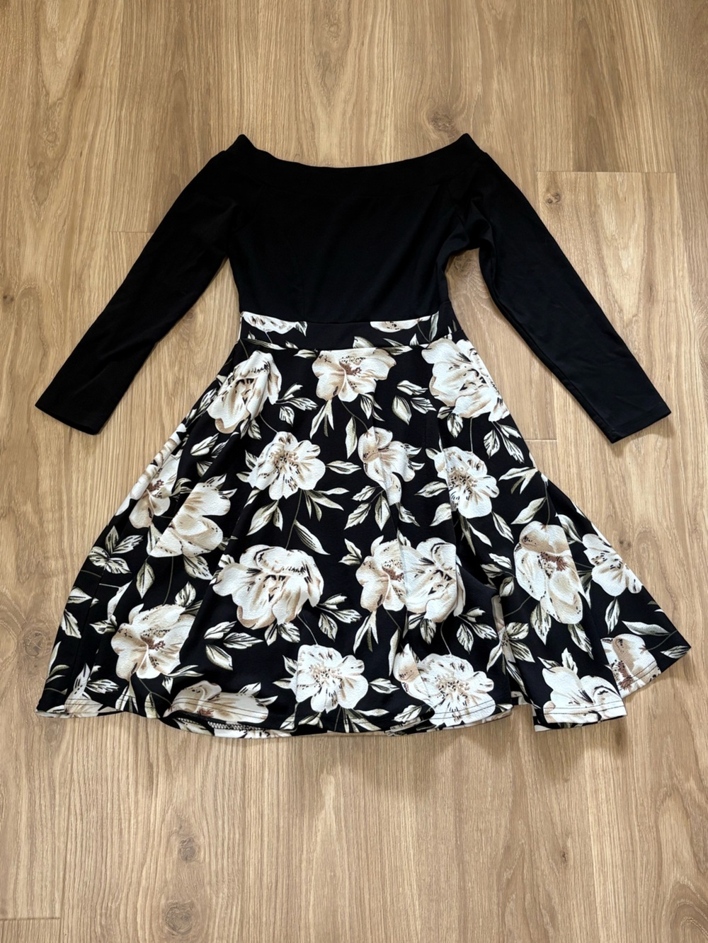 Women’s Black & Ivory Floral Off-Shoulder Fit & Flare Midi Dress | Size Small